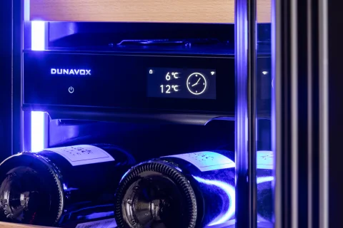 DUNAVOX NOBLE -44